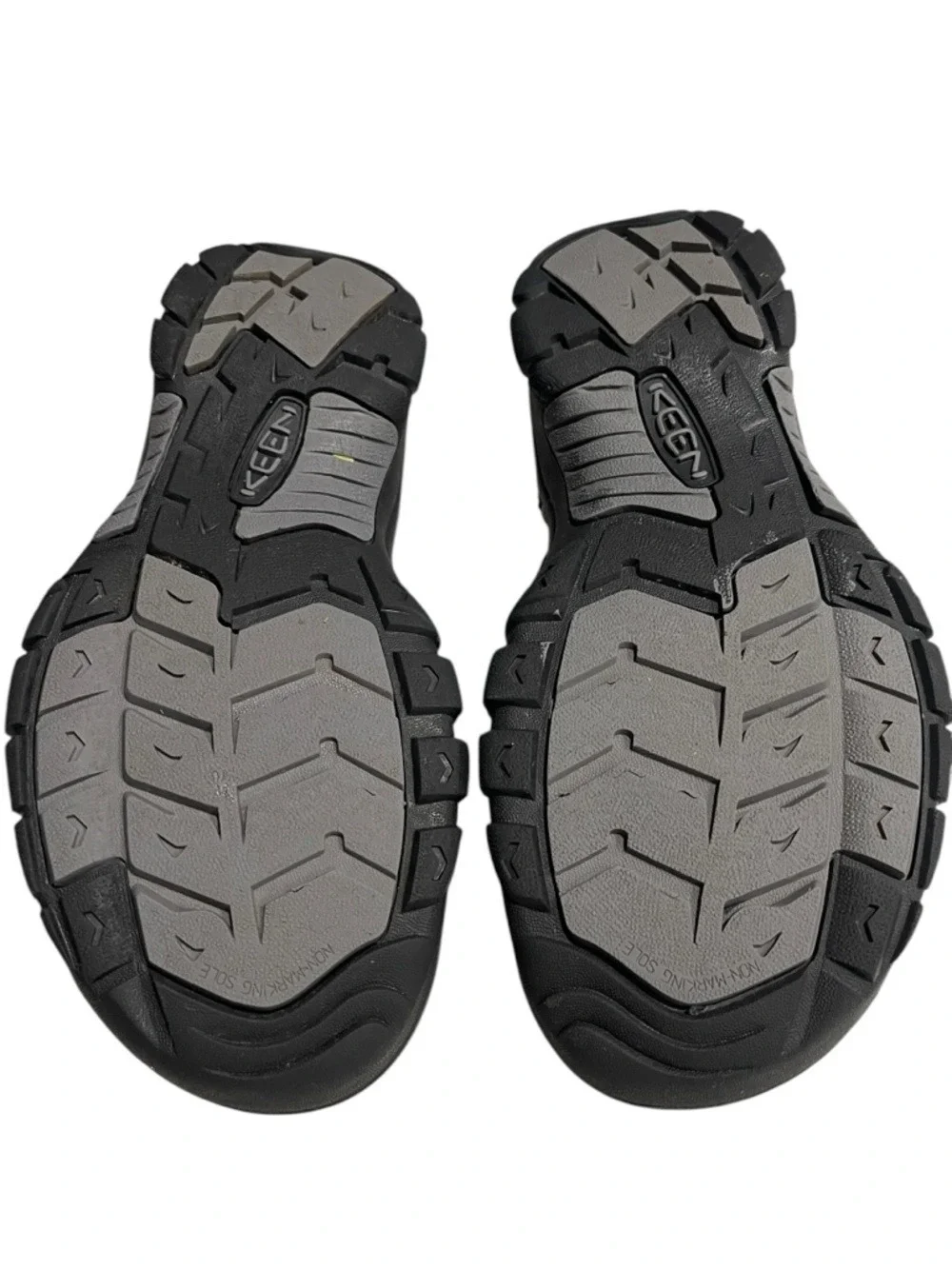 Keen Men’s Newport H2 Sandal Water And Hiker SZ 9 Black Steel Grey